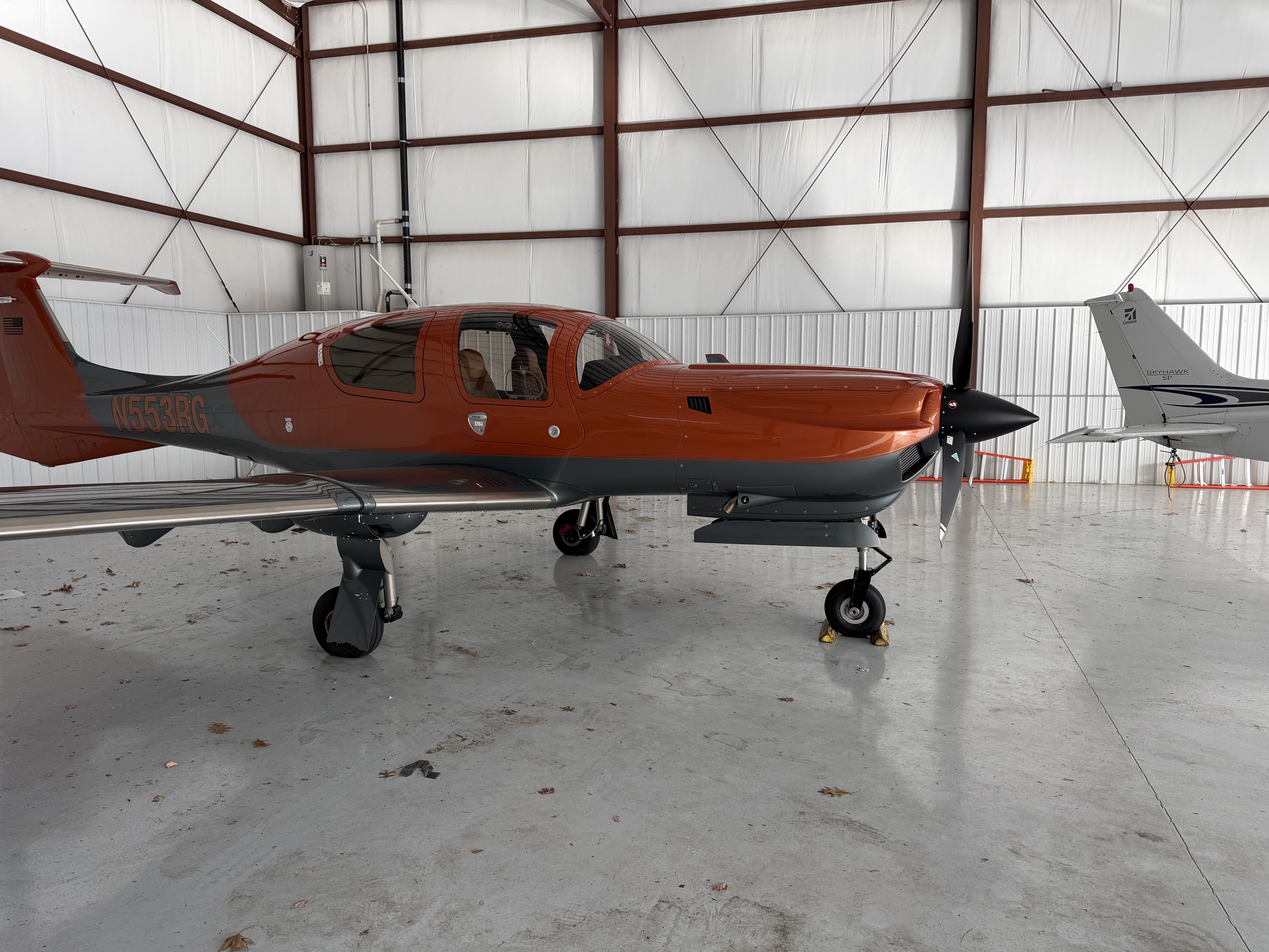 DA50 Universal Flight Training N553RG Plane